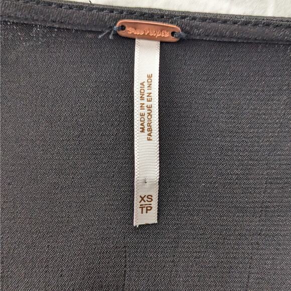 Free People black satin cropped hook & Eye blouse - Picture 7 of 10